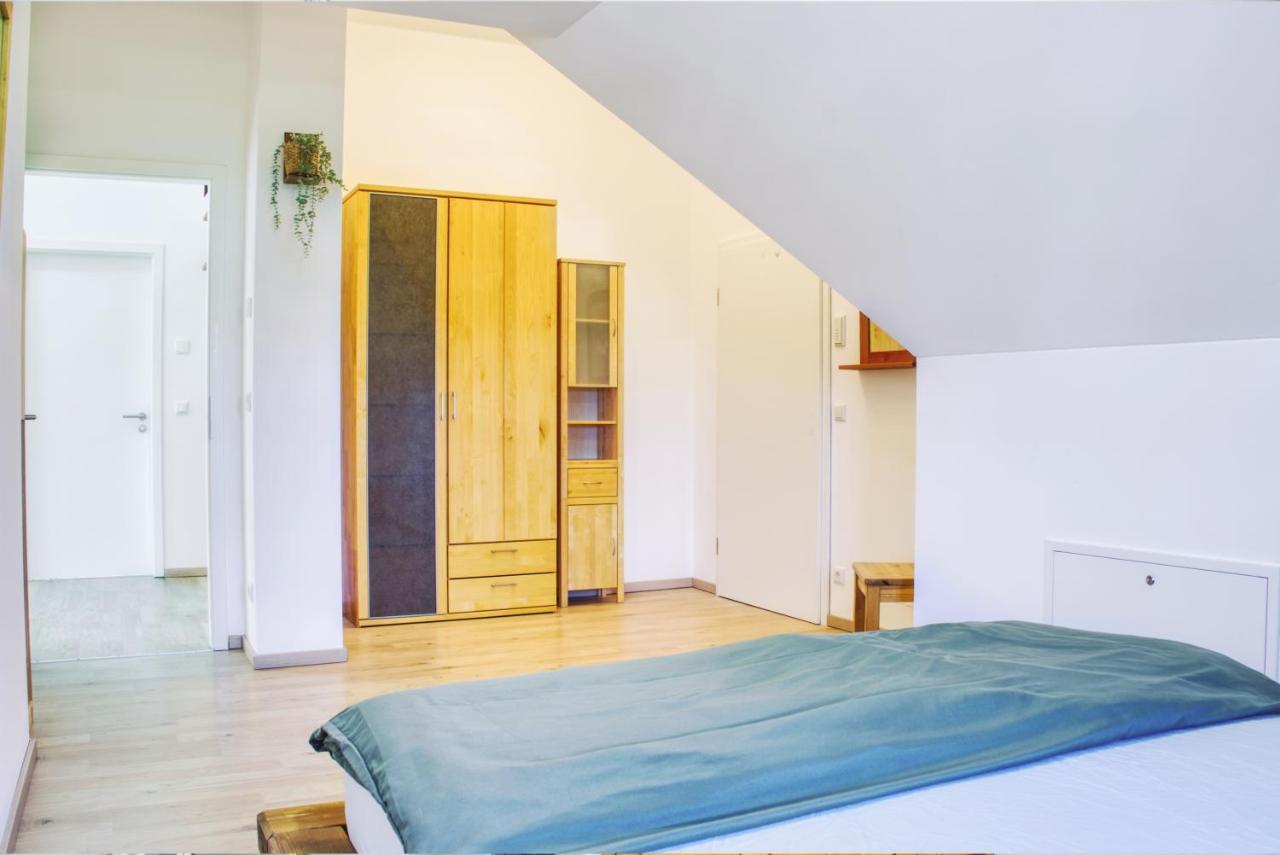 Luxus Apartment! Kueche, Balkon, Netflix, Parkplatz - 8 Personen Ilmmunster 外观 照片